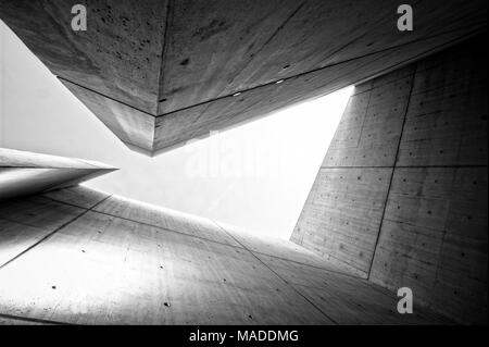 Die National Holocaust Memorial von Kanada ist in einer vertikalen Ansicht am März 22, 2018 gesehen. Stockfoto