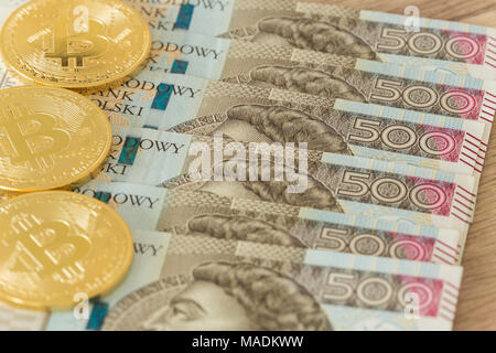 Polnische Geld und Bitcoins Stockfoto