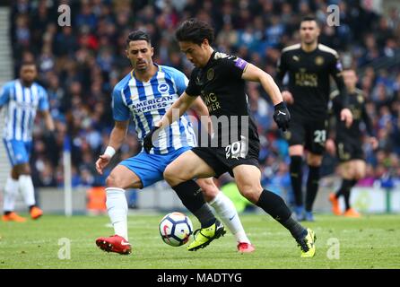 Shinji Okazaki von Leicester während der Premier League Match zwischen Brighton und Hove Albion und Leicester City an der American Express Community Stadion in Brighton und Hove. 31 Mar 2018. *** Nur die redaktionelle Nutzung. Kein Merchandising. Für Fußball Bilder FA und Premier League Einschränkungen Inc. kein Internet/Mobile Nutzung ohne fapl Lizenz - für Details Kontakt Fußball Dataco *** Stockfoto