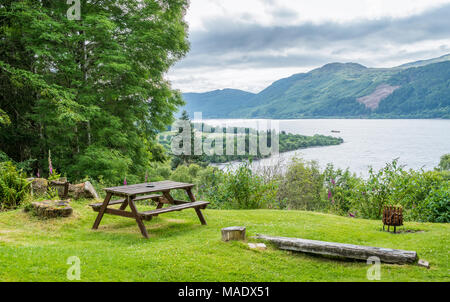 Panoramischer Anblick in Loch Ness, in den schottischen Highlands, südwestlich von Inverness. Stockfoto