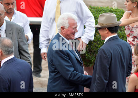 HALLANDALE, FL - 31. März: Akustische rannte in der Ausdehnung der Güteklasse 1 Florida Derby mit Jockey John velazquez zu gewinnen. Es ist der fünfte Florida Derby gewinnen für Trainer Todd Pletcher, die beide die Florida und Kentucky Derbys im vergangenen Jahr mit immer Träumen bei Gulfstream Park am 31. März 2018 in Hallandale, Florida Personen gewonnen: Frank Stronach Credit: Stürme Media Group/Alamy leben Nachrichten Stockfoto