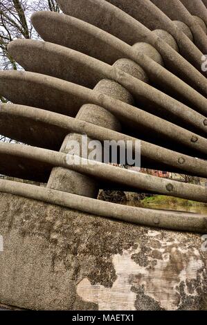 Detail der Quantensprung Skulptur, der das Leben und die Werke von Charles Darwin, in Shrewsbury, Shropshire, England Stockfoto