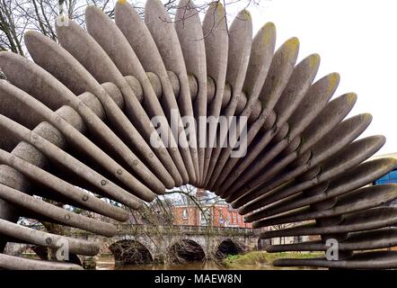 Detail der Quantensprung Skulptur, der das Leben und die Werke von Charles Darwin, in Shrewsbury, Shropshire, England Stockfoto