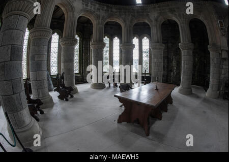 Die außergewöhnliche Architektur des Hl. Conan's Kirk in den Highlands von Schottland - eine Mischung aus architektonischen Stilen auf Loch Awe, Argyll und Bute Stockfoto