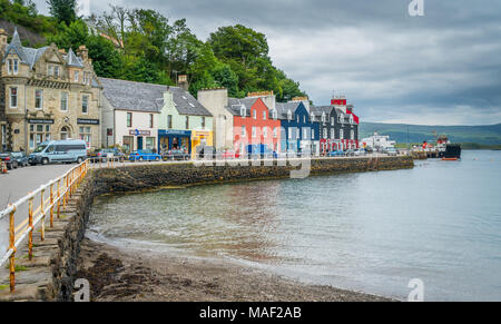 Tobermory in einem Sommertag, der Hauptstadt der Isle of Mull in der Schottischen Inneren Hebriden. Stockfoto