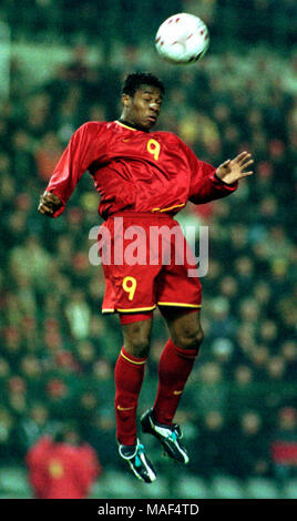 König Baudoin Stadion Brüssel, Belgien, 29.3.2000, Fußball, Internationale freundlich: Belgien gegen Niederlande 2:2------- Emile Mpenza (BEL) Stockfoto