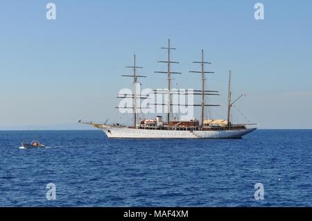 Großes Segelschiff im Mittelmeer Stockfoto