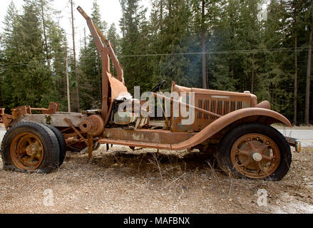 Ein rostiger 1931 Studebaker SPA 2-Tonnen Seilwinde Lkw, in einem alten Steinbruch, östlich von Clark Gabel Idaho. Stockfoto