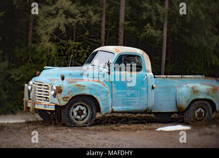 Eine blaue 1949 Studebaker 2 R15 Pickup truck in einem alten Steinbruch, östlich von Clark Gabel Idaho. Stockfoto
