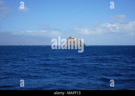 Ilhéu dos Pássaros, eine unbewohnte Insel in der Nähe der Nordküste von São Vicente, zwischen Porto Grande und Canal de São Vicente, Mindelo, Kap Verde Stockfoto