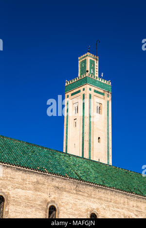 Das minarett der Qarawiyīn-Moschee an der Universität von Al Quaraouiyine, Fes, Marokko Stockfoto