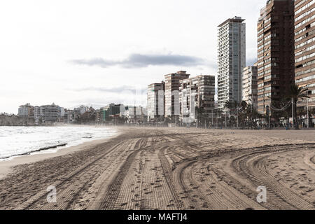 Skyline mit Wolkenkratzern in Benidorm. Stockfoto