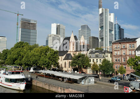 Mainkai, von Eiserner Steg, Anlegestelle für Ausflugsboote, Frankfurt, Deutschland, Stockfoto