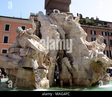 Von Rom "Fontana dei Fiumi", oder "Brunnen der vier Flüsse" an der Piazza Navona Stockfoto