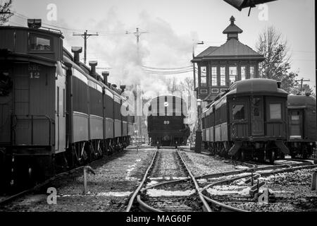 Züge am Strasburg Rail Road in Strasburg, PA Stockfoto