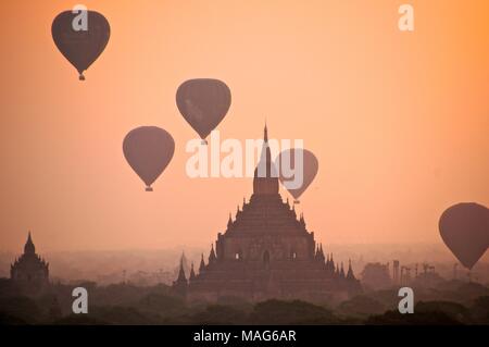 Sonnenaufgang in Bagan, Myanmar Stockfoto