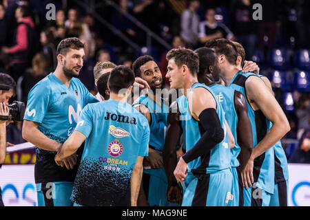 Barcelona, Spanien. 1 Apr, 2018. Movistar Estudiantes in Aktion während der Liga Endesa Match zwischen dem FC Barcelona Lassa und Movistar Estudiantes in Palau Blaugrana am April 01, 2018 in Barcelona, Spanien. (Javi Borrego/UKKO Bilder) Credit: UKKO Images/Alamy leben Nachrichten Stockfoto