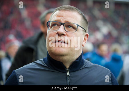 Mainz, Deutschland. 01 Apr, 2018. Sportdirektor Max Eberl (MG) sieht nach oben, Brustbild, Fussball 1. 1. Fussballbundesliga, 28. Spieltag, FSV FSV FSV Mainz 05 (MZ) - Borussia Mönchengladbach (MG), am 01.04.2018 in Mainz/Deutschland. | Verwendung der weltweiten Kredit: dpa/Alamy leben Nachrichten Stockfoto