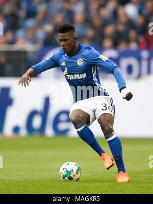 Gelsenkirchen, Deutschland. 31 Mär, 2018. Breel EMBOLO (GE), Aktion, Fussball 1. 1. Fussballbundesliga, 28. Spieltag, FC Schalke 04 (GE) - SC Freiburg (FR) 2:0, am 31.03.2018 in Gelsenkirchen. | Verwendung der weltweiten Kredit: dpa/Alamy leben Nachrichten Stockfoto