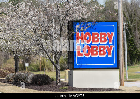 WILSON, NC - 28. März 2018: Die Hobby Lobby Schild zum Parkplatz Eingang zur Lage in Wilson, NC. Stockfoto