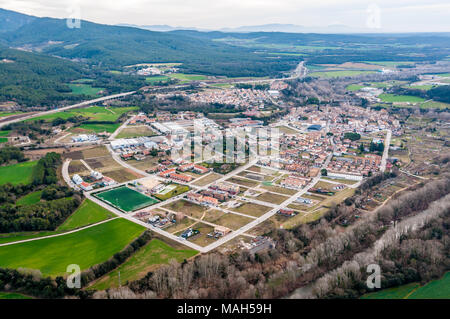 Luftaufnahme der Stadt Besalu, Straßen, Straßen, Besalu, Katalonien, Spanien Stockfoto