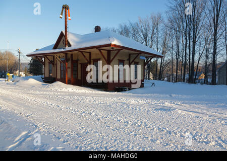 Ashland Railroad Station entlang der alten Boston und Maine Railroad in Ashland, New Hampshire USA während der Wintermonate. Stockfoto
