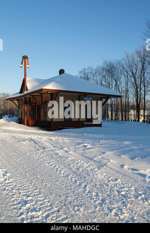 Ashland Railroad Station entlang der alten Boston und Maine Railroad in Ashland, New Hampshire USA während der Wintermonate. Stockfoto