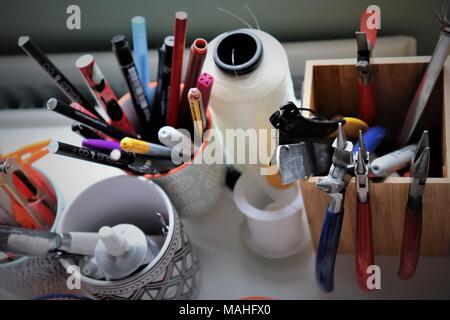 Eine Auswahl von Tools in Schmuck verwendet, Stockfoto