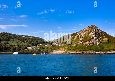 Bild von Bonne Nuit Hafen im Sommer. Kleine trocknen Hafen an der Nordküste von Jersey, Channel Islands Stockfoto