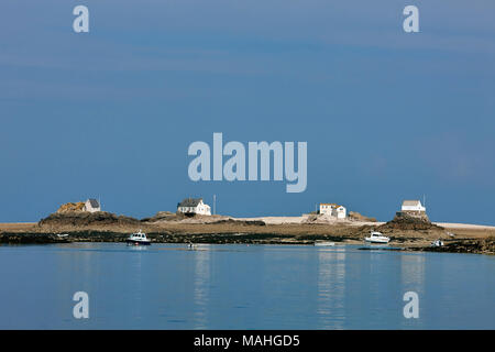 Bild von Ile Maitre aus dem Süden. Dies ist die größte Insel in einem Riff der Felsen als Les Erehou entfernt ca. 5 nm Nordöstlich von Jersey bekannt Stockfoto