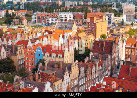 Dächer von główne Miasto (Altstadt), Danzig, Polen, vom Turm des Historischen Rathaus Stockfoto