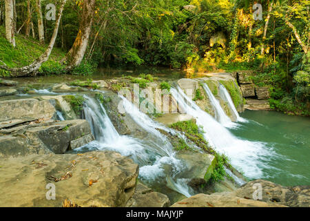 Natürliche Wasserfälle von San Antonio Wasserfall in Toledo Belize Stockfoto