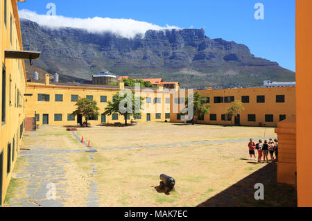 Innenhof im Schloss der Guten Hoffnung, eine Bastion fort, die von der Niederländischen Ostindien-Kompanie zwischen 1666 und 1679 erbaut, in Kapstadt, Südafrika Stockfoto