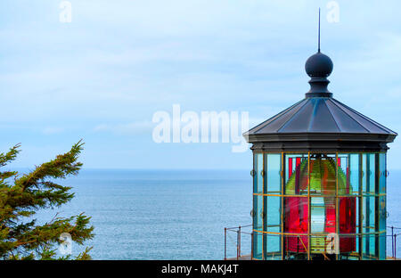 Cape Meares Leuchtturm erste Lit im Jahre 1890 auf der nördlichen Küste von Oregon in der Nähe von Netarts, Oregon Stockfoto