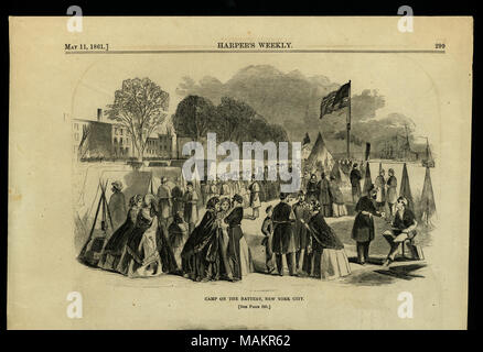Drucken von mehreren Soldaten und Damen im Vordergrund mit Zelten, Gebäude, zusätzliche Soldaten, und die Flagge im Hintergrund. ' CAMP AUF DER BATTERIE, NEW YORK CITY. [Siehe Seite 295.]' (Abbildung unten). Zeitung Ausschnitt aus Harper's Weekly, 11. Mai 1861 S. 299 mit vier Bilder auf der Rückseite (Seite 300). Titel: 'Camp auf der Batterie, New York City.". 11. Mai 1861. Stockfoto