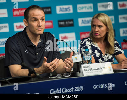 BROADBEACH - AUSTRALIEN 3. APRIL 18: David Grevemberg und Kate Jones MP der täglichen Pressekonferenz im Pressezentrum für die 2018 Commonwealth Games, Broadbeach, Gold Coast, Australien auf den 3. April 2018 Credit: Gary Mitchell, GMP-Media/Alamy leben Nachrichten Stockfoto