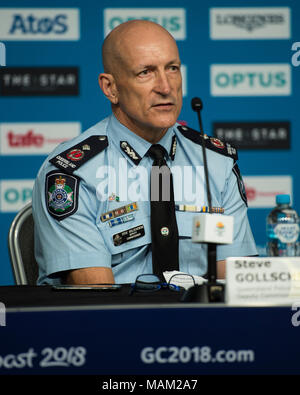 BROADBEACH - AUSTRALIEN 3. APRIL 18: Steve Gollschewski Stellvertretender Kommissar, QLD Polizei Dept, nimmt an der täglichen Pressekonferenz im Pressezentrum für die 2018 Commonwealth Games, Broadbeach, Gold Coast, Australien auf den 3. April 2018 Credit: Gary Mitchell, GMP-Media/Alamy leben Nachrichten Stockfoto