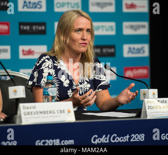 BROADBEACH - AUSTRALIEN 3. APRIL 18: Die Hon Kate Jones MP 016 Minister für die Commonwealth Games nimmt an der täglichen Pressekonferenz im Pressezentrum für die 2018 Commonwealth Games, Broadbeach, Gold Coast, Australien auf den 3. April 2018 Credit: Gary Mitchell, GMP-Media/Alamy leben Nachrichten Stockfoto