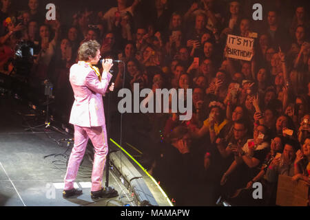 Mailand, Italien - 2. April 2018. Der englische Sänger Harry Styles führt ein Live Konzert in Mediolanum Forum in Assago, Mailand. Credit: Alfio Finocchiaro Foto/Alamy leben Nachrichten Stockfoto