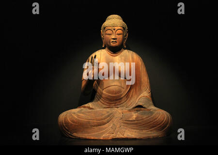 Buddha Statuen an der Tokyo National Museum ausgestellt. Die collectionss sind beeindruckend. In Tokio getroffen, Februar 2018. Stockfoto