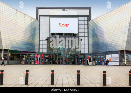 Vor dem Eingang zum Sportzentrum steigen, auch als Flucht, INTU Shopping Mall, in der Braehead, Renfrew, Glasgow, Schottland bekannt, Stockfoto