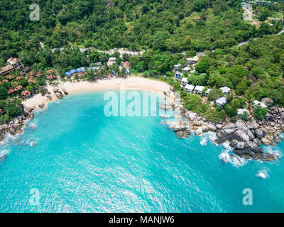 Luftaufnahme von Emerald tropischen Meer, Coral Cove Beach, Koh Samui, Thailand Stockfoto