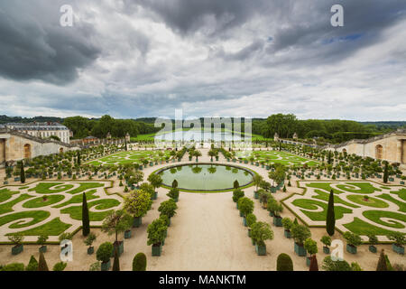 Schöner Garten in einem berühmten Palast Versailles, Paris, Frankreich Stockfoto