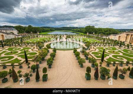 Schöner Garten in einem berühmten Palast Versailles, Paris, Frankreich Stockfoto