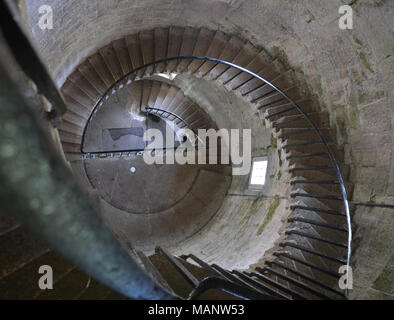 Der alte Leuchtturm, Lundy Island, Devon, Großbritannien. Wendeltreppe Stockfoto