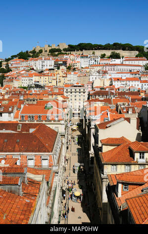 Das Castelo de São Jorge und das historische Zentrum, Lissabon, Portugal Stockfoto