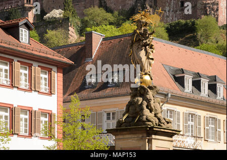 Kornmarkt mit Mariensäule und Blick aufs Schloss, Heidelberg, Baden-Württemberg, Deutschland Stockfoto