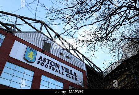 Eine allgemeine Ansicht des Stadions vor dem Sky Bet Championship Match zwischen Aston Villa und Lesung in der Villa Park, Birmingham. Stockfoto