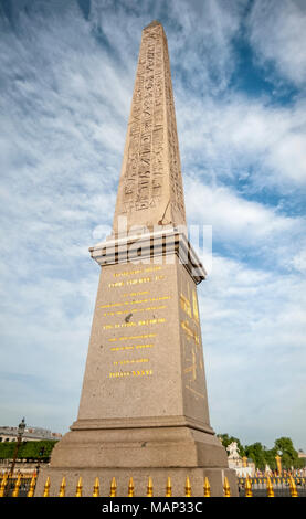 PARIS, FRANKREICH: der Obelisk von Luxor (Obélisque de La Madeleine) in Place de la Concorde Stockfoto