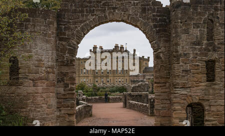Culzean Castle liegt an der Westküste von Schottland in der Nähe von Totnes und mit Blick auf den Firth of Clyde. UK. Stockfoto